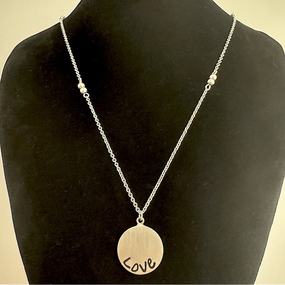 925 Sterling Mexico Silver Love Pendant on Vintage Silver Tone Necklace - Picture 3 of 11